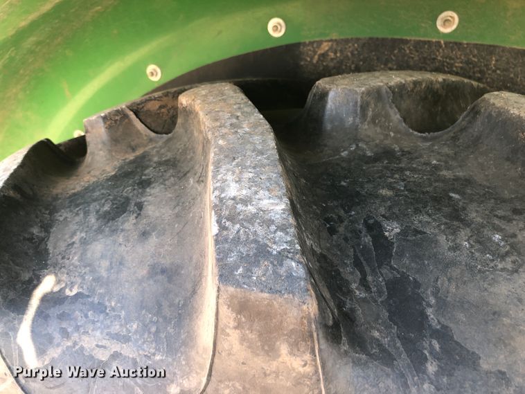 image for item JS9716 2013 John Deere 5065E  tractor