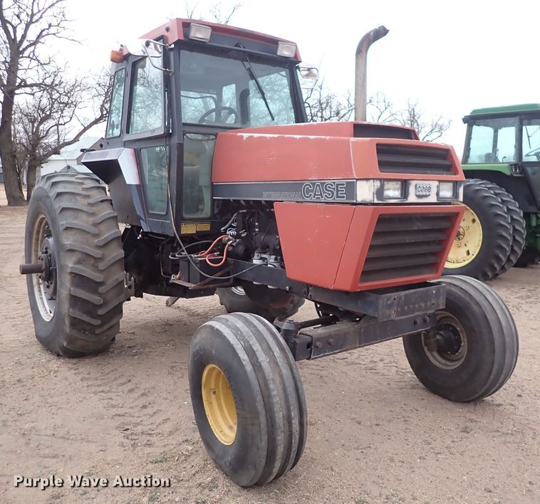 image for item JT9981 Case IH 2394  tractor