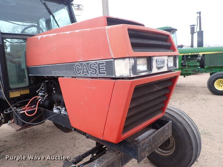 image for item JT9981 Case IH 2394  tractor