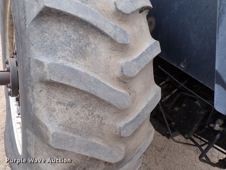 image for item JT9981 Case IH 2394  tractor