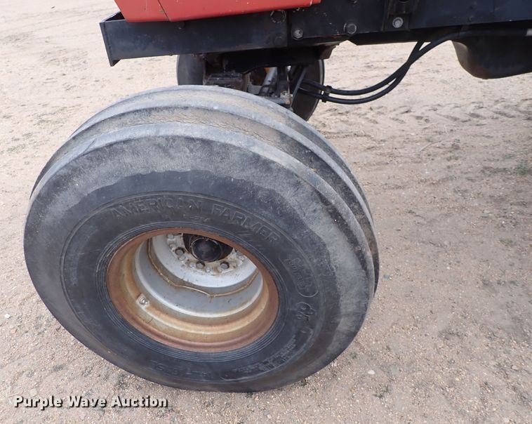 image for item JT9981 Case IH 2394  tractor