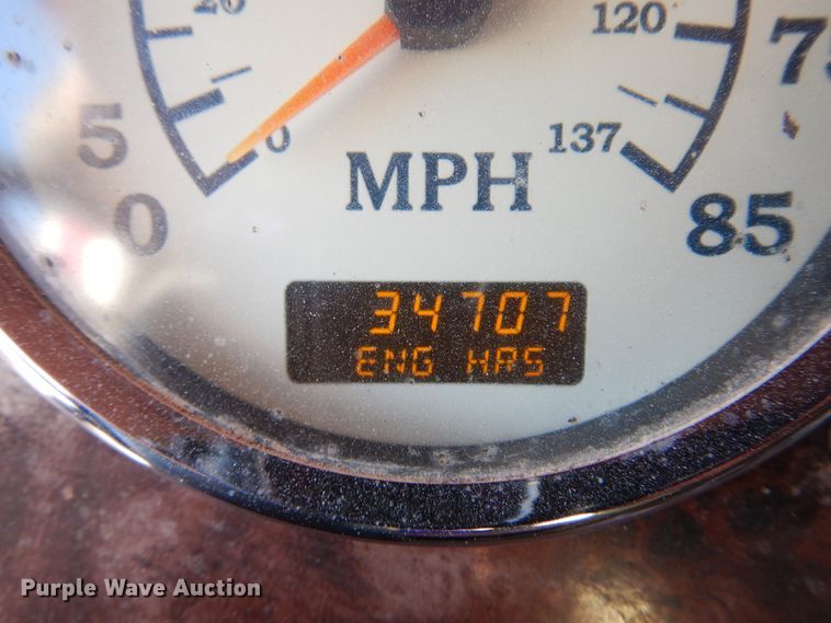 image for item DF0029 2005 International 9200  semi truck