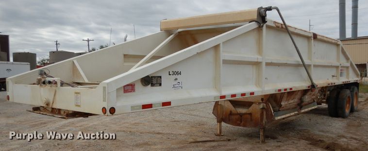 image for item DF0295 2013 Dakota  bottom dump trailer