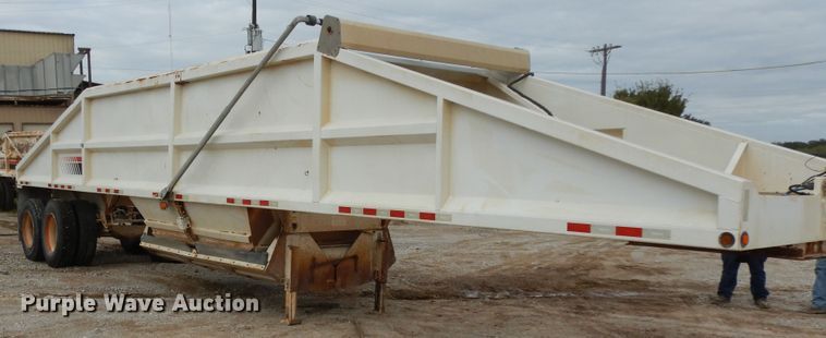 image for item DF0295 2013 Dakota  bottom dump trailer