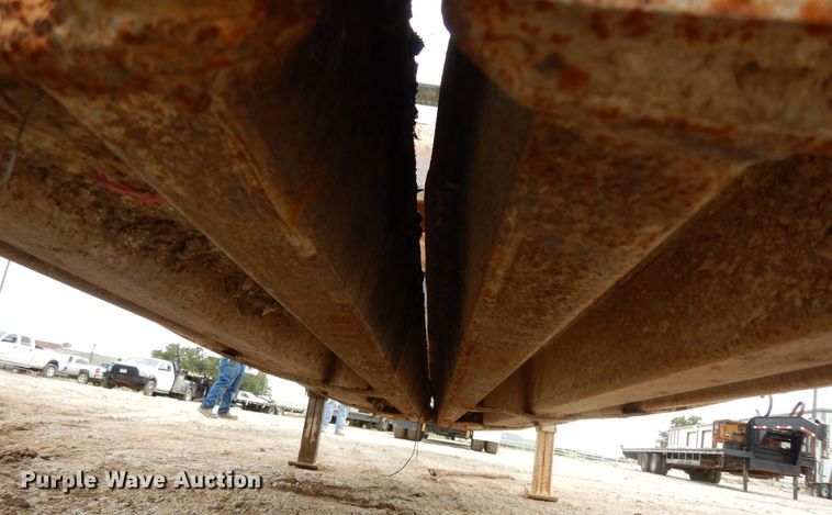 image for item DF0295 2013 Dakota  bottom dump trailer