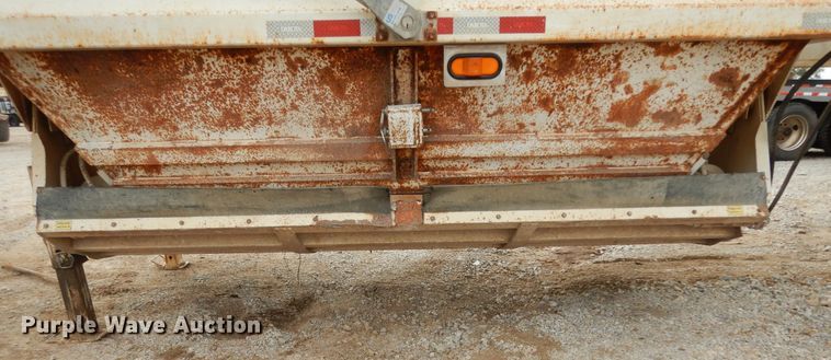 image for item DF0295 2013 Dakota  bottom dump trailer