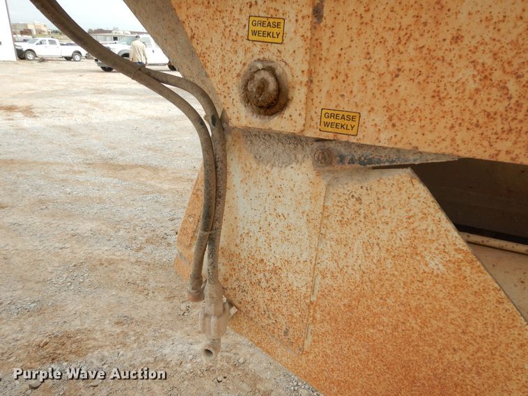 image for item DF0296 2013 Dakota  bottom dump trailer