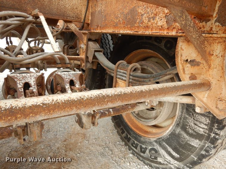 image for item DF0296 2013 Dakota  bottom dump trailer