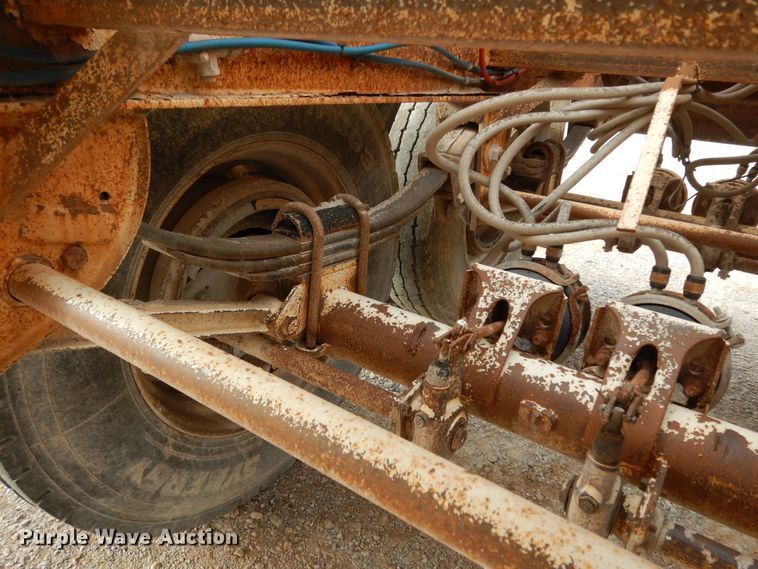 image for item DF0296 2013 Dakota  bottom dump trailer