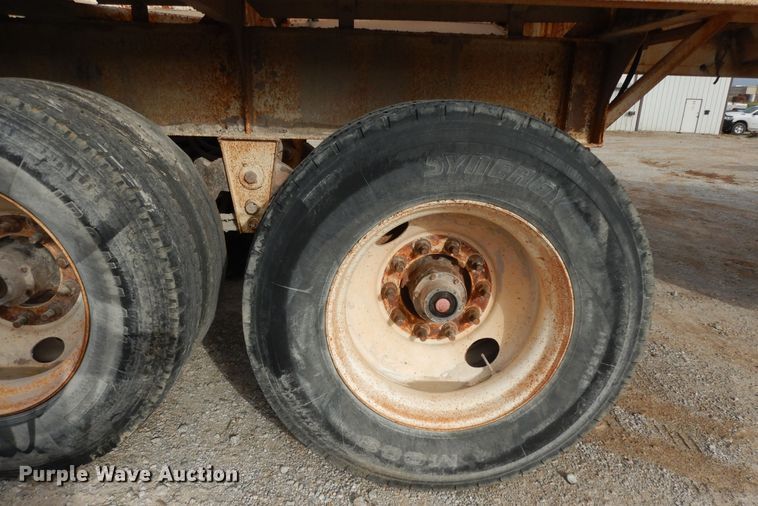 image for item DF0296 2013 Dakota  bottom dump trailer