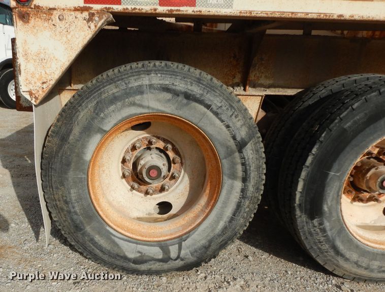 image for item DF0296 2013 Dakota  bottom dump trailer