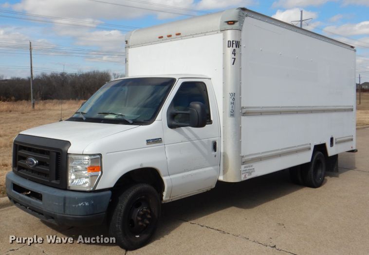 image for item DH7332 2012 Ford E350 Super Duty  box truck