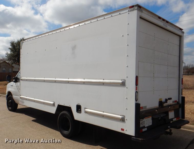 image for item DH7332 2012 Ford E350 Super Duty  box truck