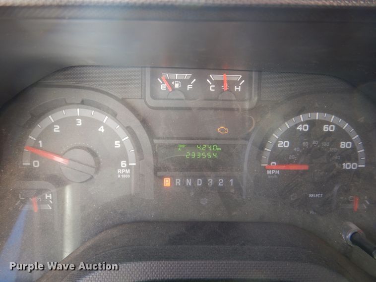 image for item DH7332 2012 Ford E350 Super Duty  box truck