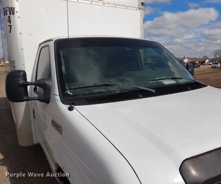 image for item DH7332 2012 Ford E350 Super Duty  box truck
