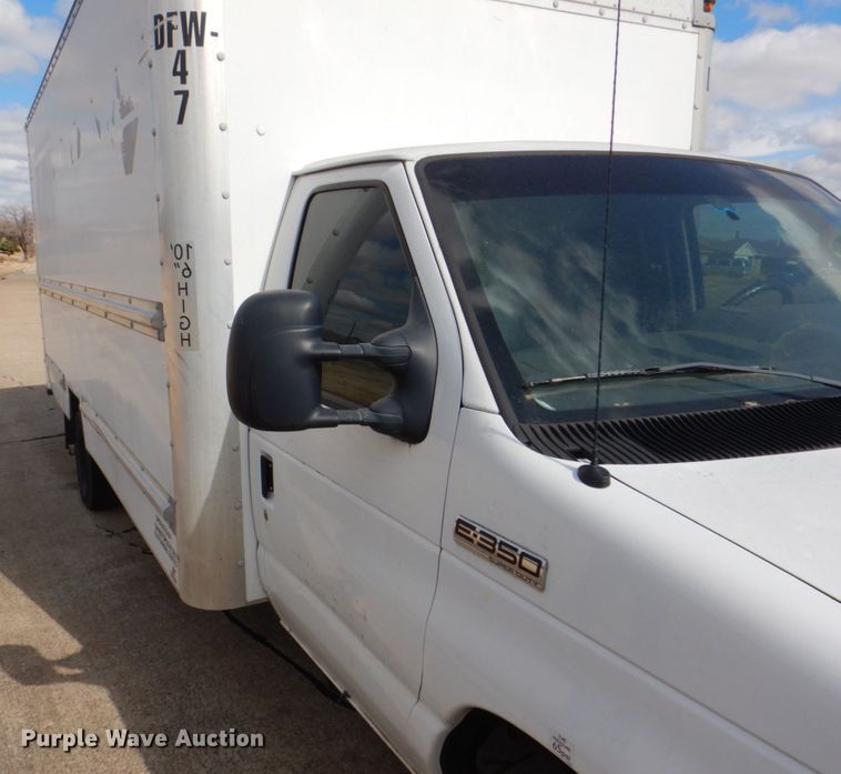 image for item DH7332 2012 Ford E350 Super Duty  box truck