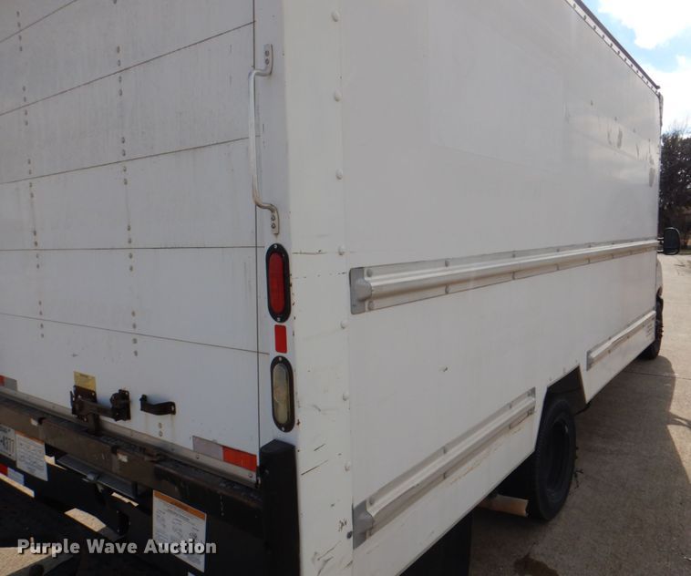 image for item DH7332 2012 Ford E350 Super Duty  box truck