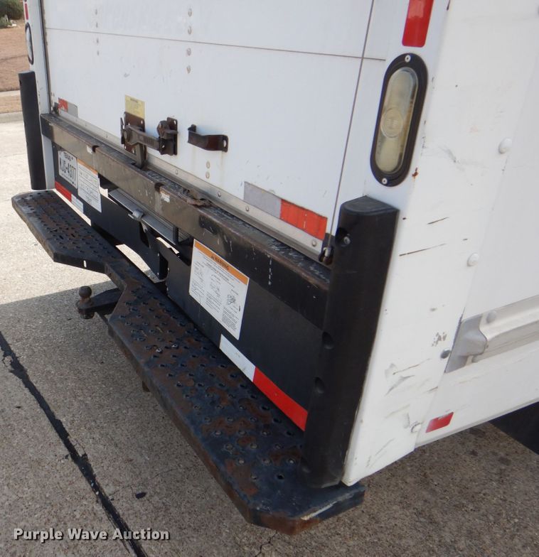 image for item DH7332 2012 Ford E350 Super Duty  box truck