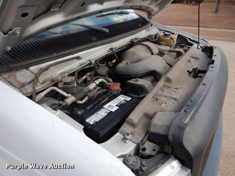 image for item DH7332 2012 Ford E350 Super Duty  box truck