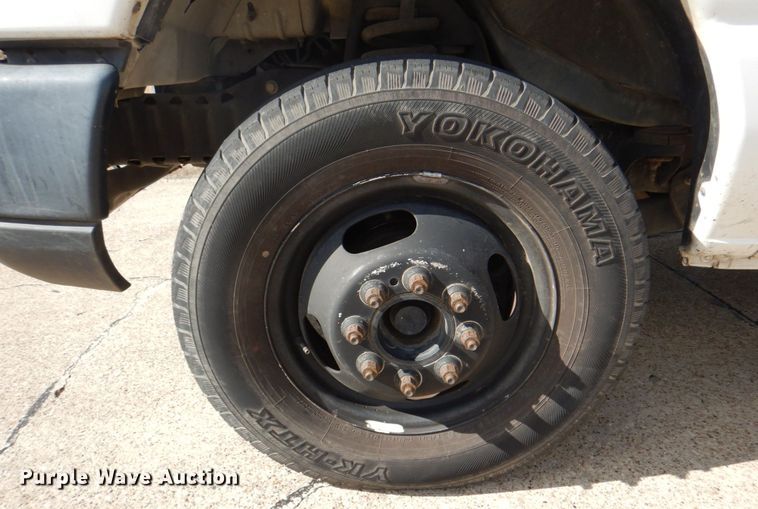 image for item DH7332 2012 Ford E350 Super Duty  box truck