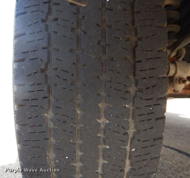 image for item DH7332 2012 Ford E350 Super Duty  box truck