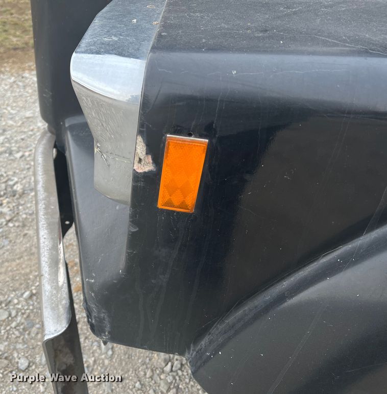 image for item DH8154 1994 Kenworth T800  semi truck