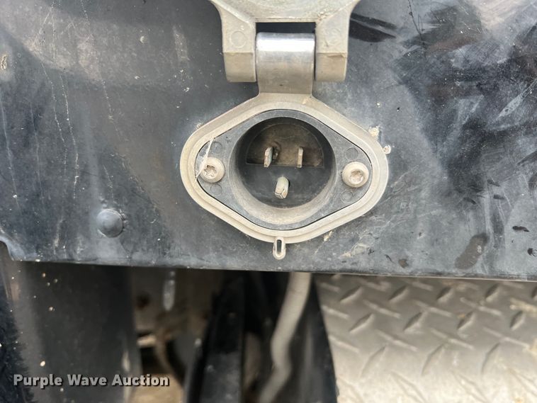 image for item DH8154 1994 Kenworth T800  semi truck