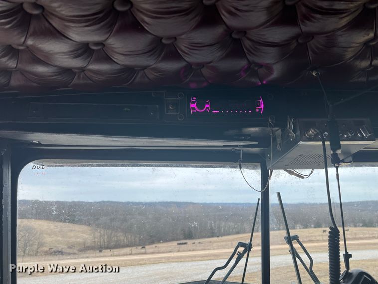 image for item DH8154 1994 Kenworth T800  semi truck