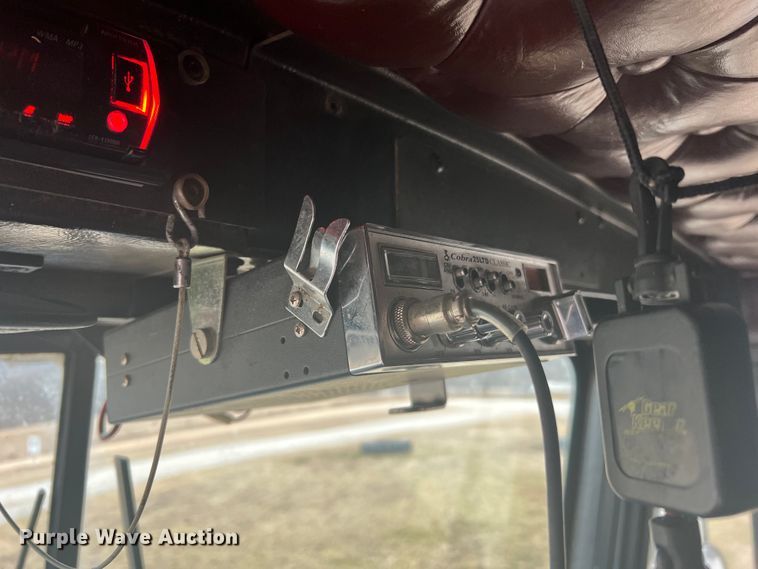 image for item DH8154 1994 Kenworth T800  semi truck