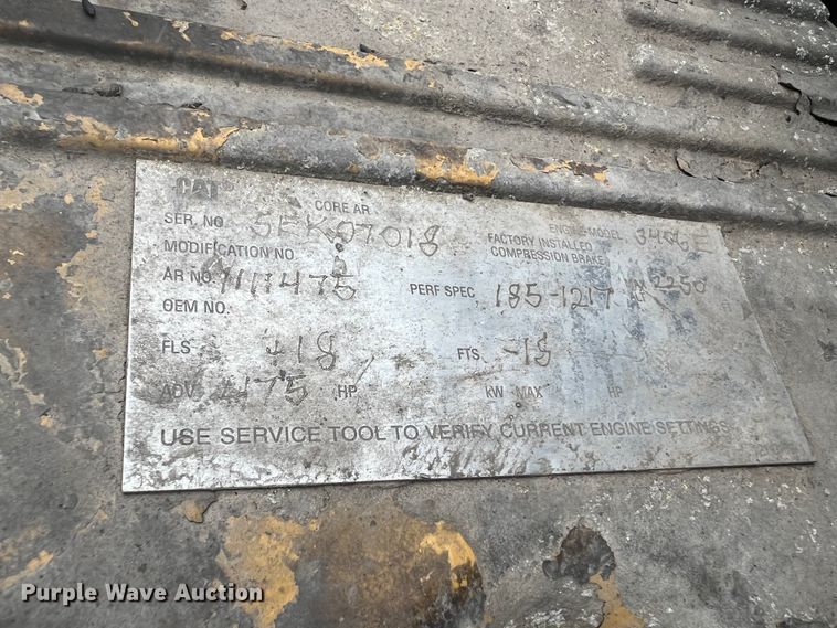 image for item DH8154 1994 Kenworth T800  semi truck