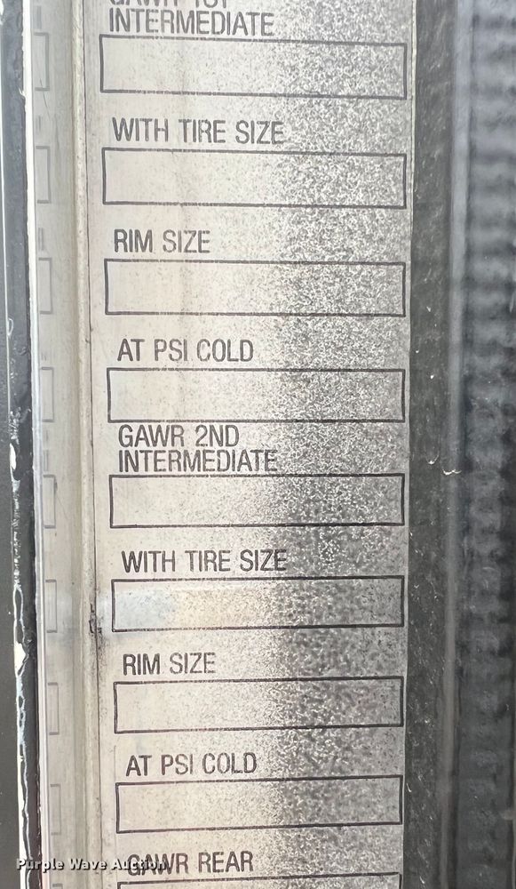 image for item DH8154 1994 Kenworth T800  semi truck