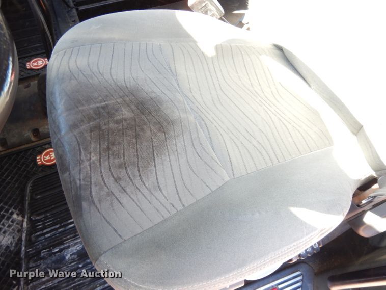 image for item DH8860 2015 Kenworth T880  semi truck