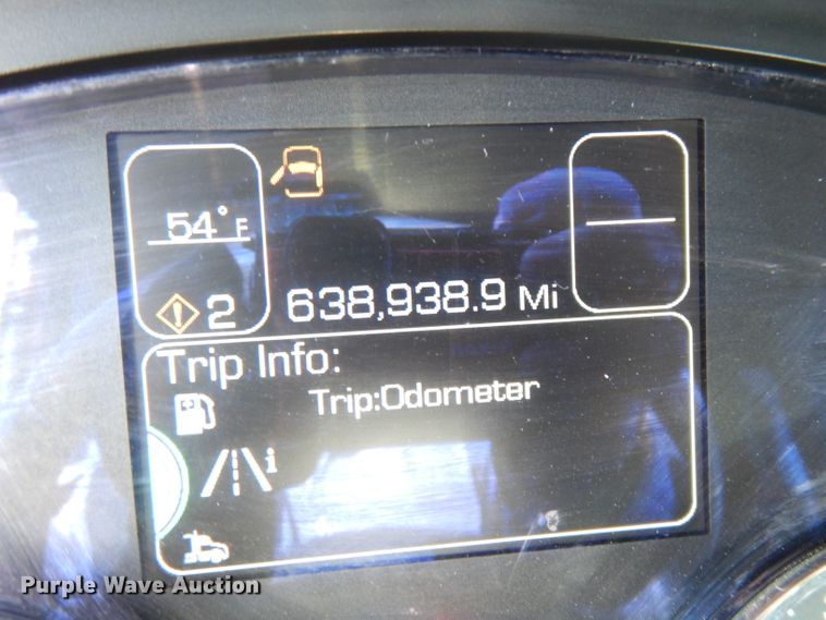 image for item DH8860 2015 Kenworth T880  semi truck