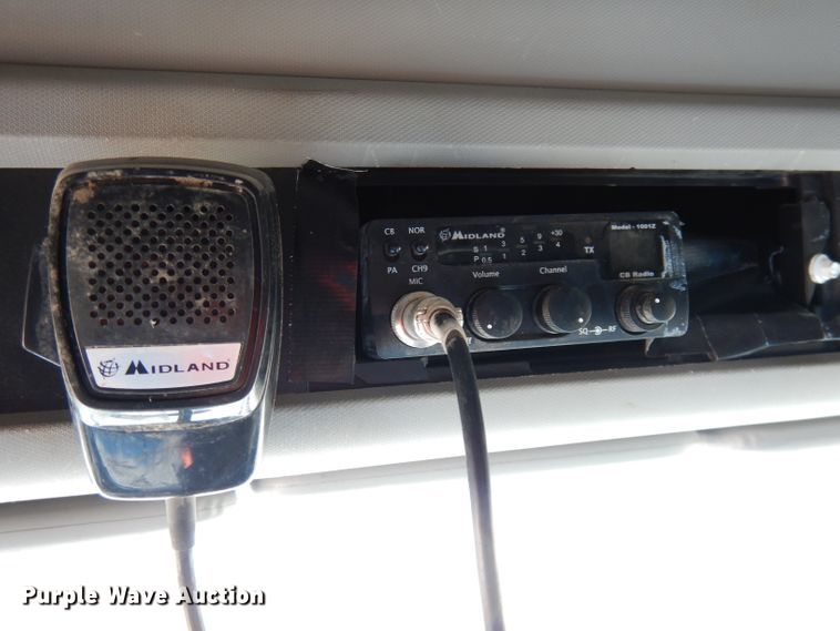 image for item DH8860 2015 Kenworth T880  semi truck