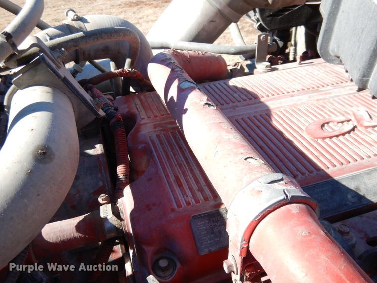 image for item DH8860 2015 Kenworth T880  semi truck