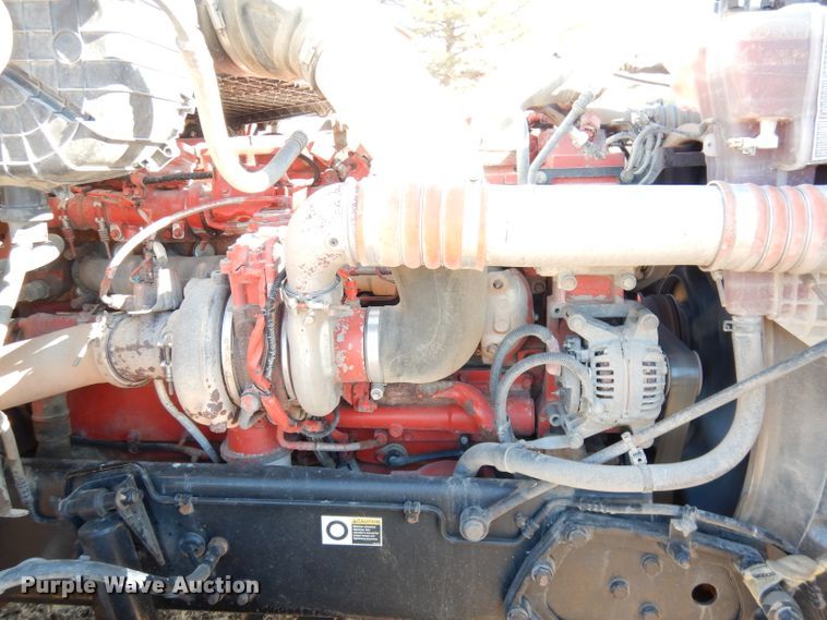 image for item DH8860 2015 Kenworth T880  semi truck