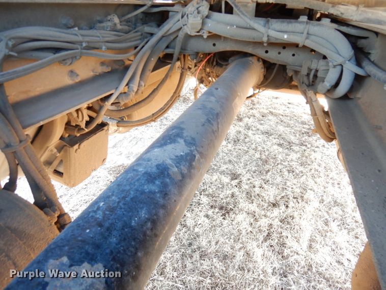 image for item DH8860 2015 Kenworth T880  semi truck