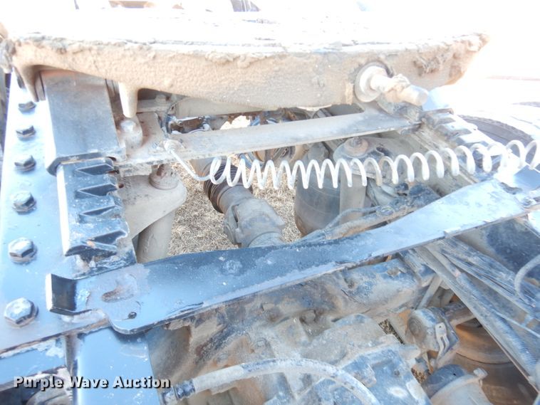 image for item DH8860 2015 Kenworth T880  semi truck