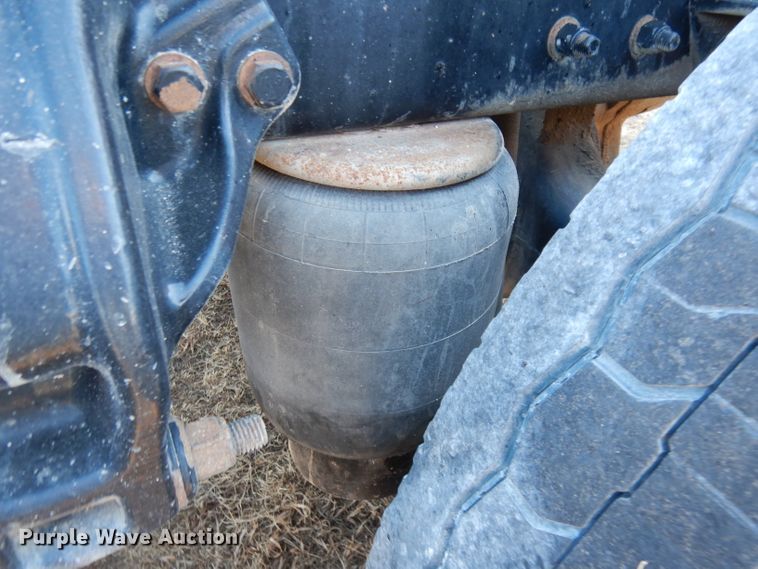 image for item DH8860 2015 Kenworth T880  semi truck