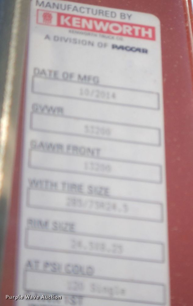 image for item DH8860 2015 Kenworth T880  semi truck