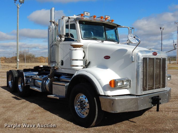 image for item DJ0805 2007 Peterbilt 357  semi truck