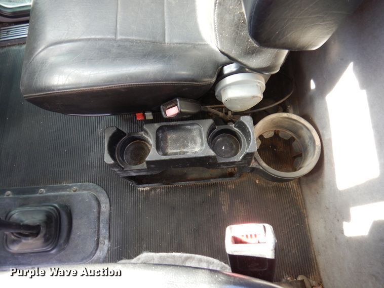 image for item DJ0805 2007 Peterbilt 357  semi truck