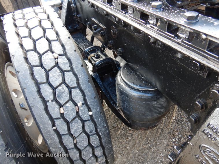 image for item DJ0805 2007 Peterbilt 357  semi truck