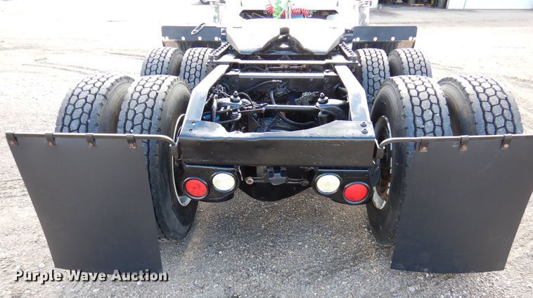 image for item DJ0805 2007 Peterbilt 357  semi truck