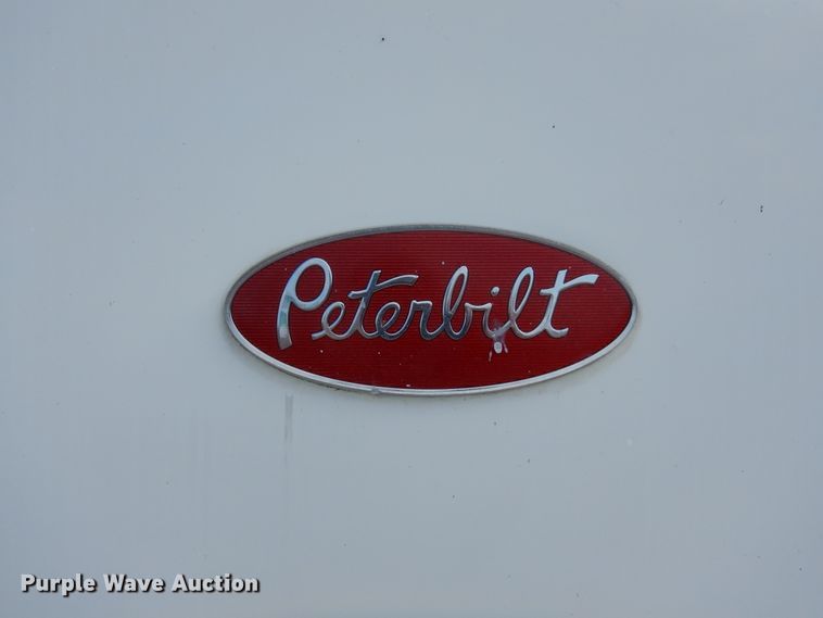 image for item DJ0805 2007 Peterbilt 357  semi truck