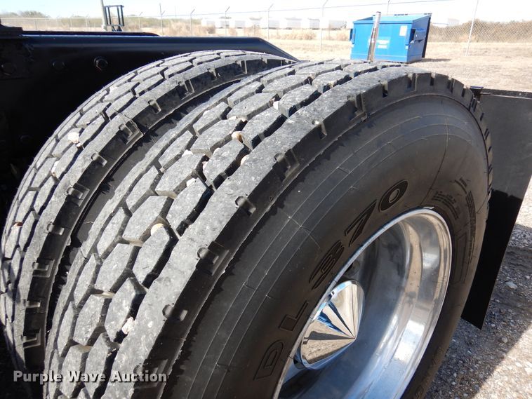 image for item DJ0805 2007 Peterbilt 357  semi truck