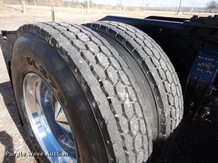 image for item DJ0805 2007 Peterbilt 357  semi truck