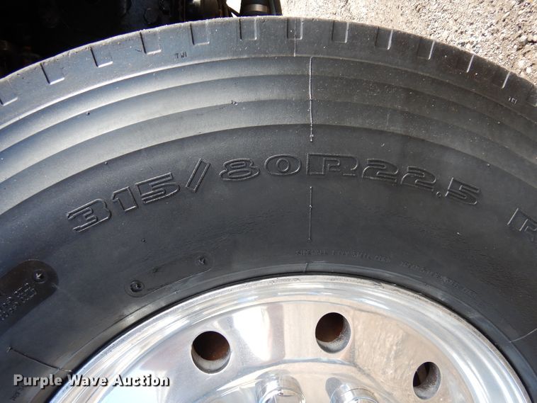 image for item DJ0805 2007 Peterbilt 357  semi truck