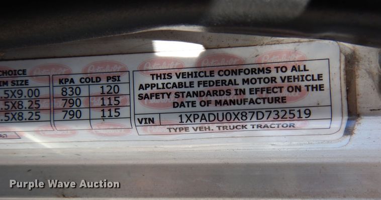 image for item DJ0805 2007 Peterbilt 357  semi truck