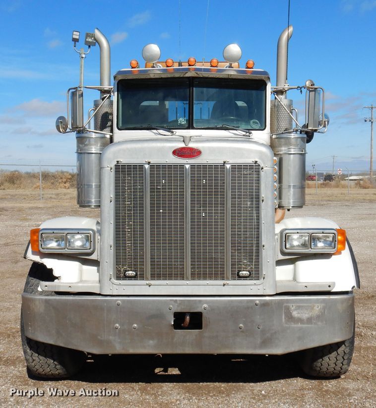 image for item DJ0806 2001 Peterbilt 378  semi truck